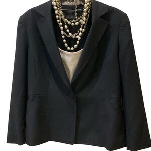 Anne Klein fitted, single breasted navy blazer. Classic style. Size 14